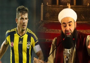 Namaz kılmıyoruz... Sadece şükür secdesi yapıyoruz...