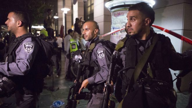 Tel Aviv de silahlı saldırı!