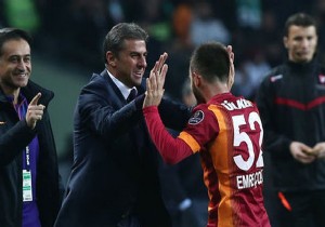 Hamzaoğlu nun Gururlu Sevinci Görülmeye Değer...