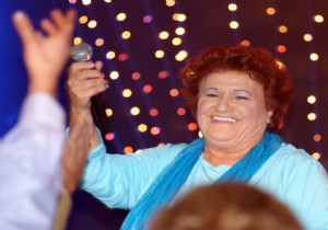 Selda Bağcan Teomana Sitem Etti!