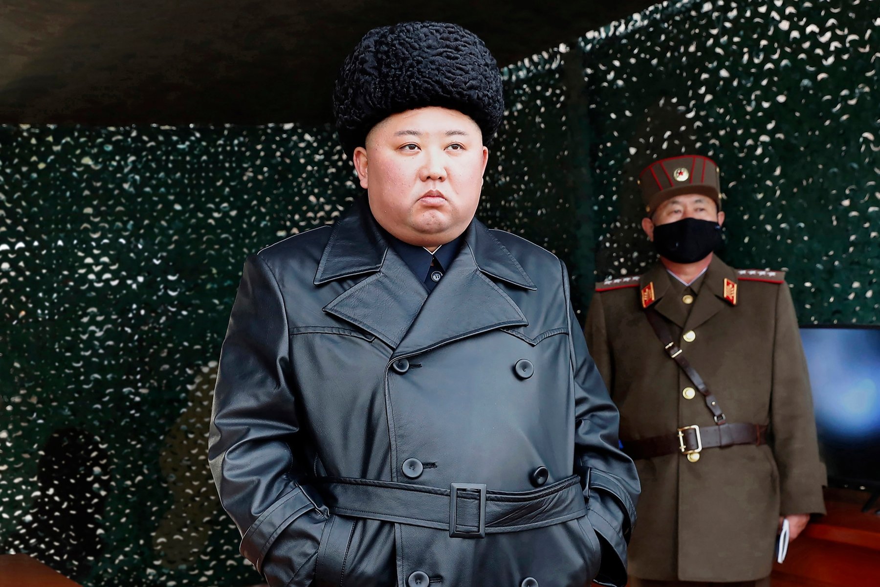 Kuzey Kore den ceket giyme yasağı!