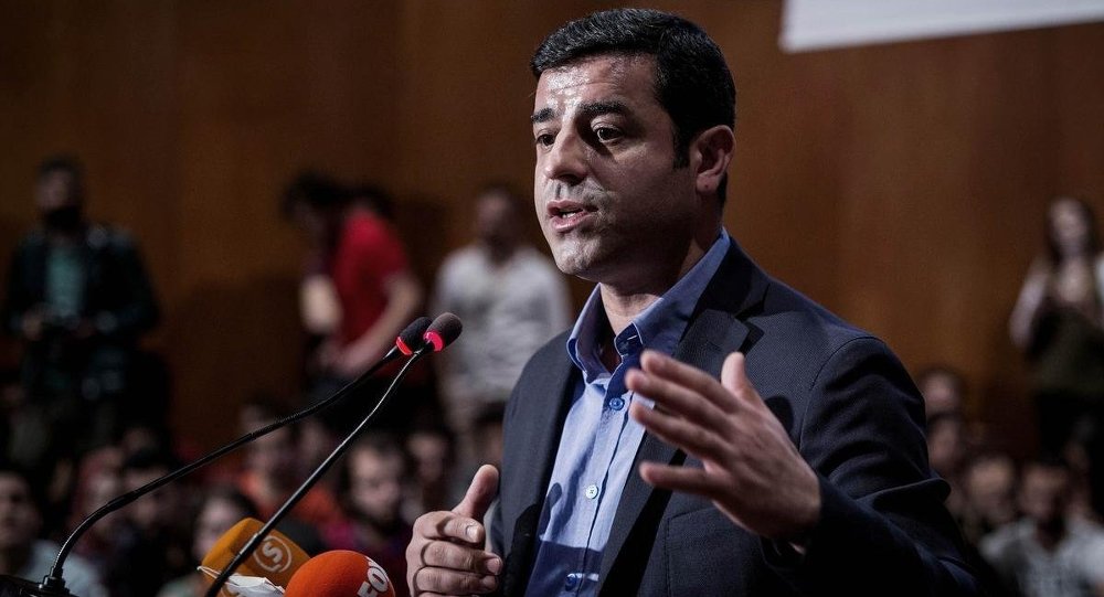 HDP: Demirtaş  Halkım bilsin, böyle bir hastalığım var  dedi