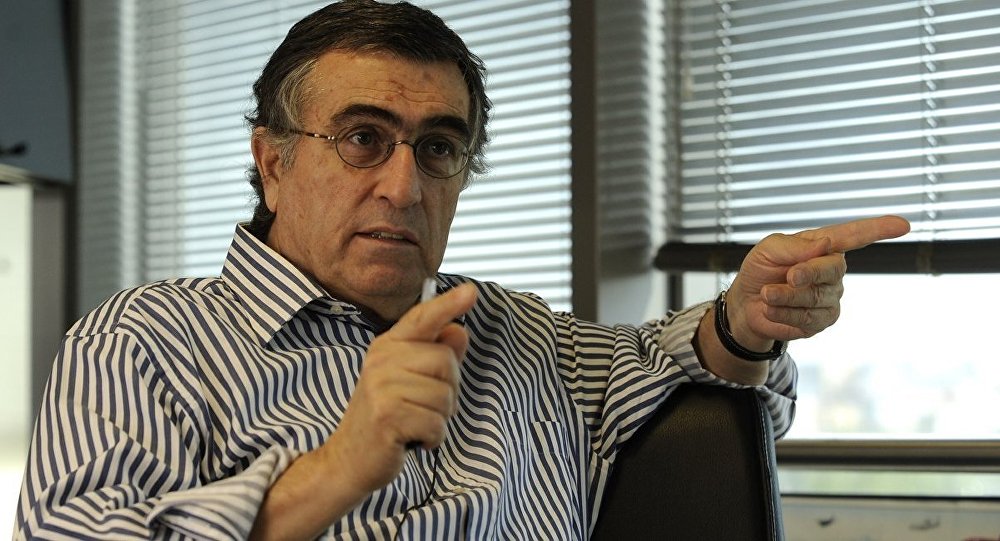 Hasan Cemal’in pasaportuna el konuldu