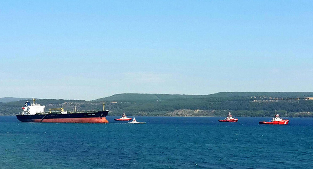 Çanakkale Boğazı nda iki gemi çarpıştı