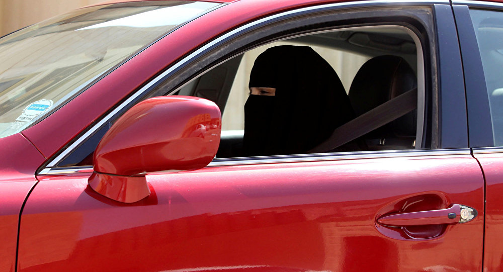 Dubaili bir şirket, 100 bin Suudi kadın şoförü işe alacak