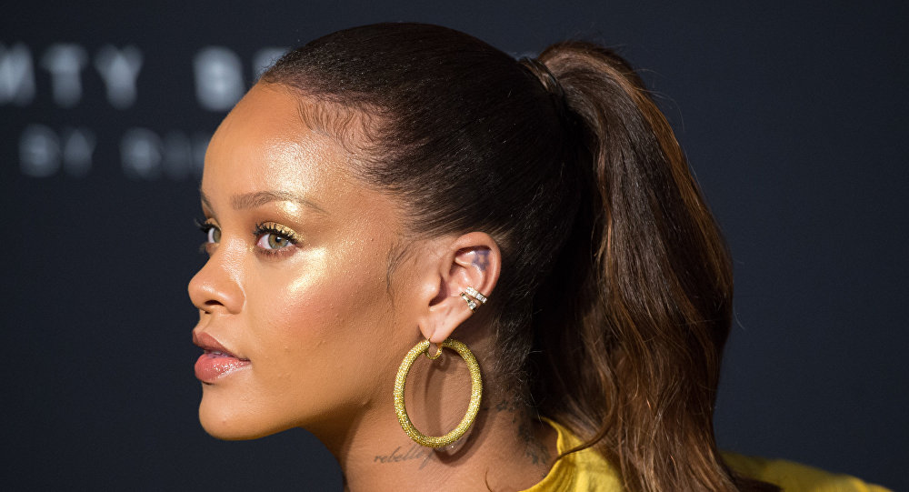Rihanna dan Donald Trump a tepki