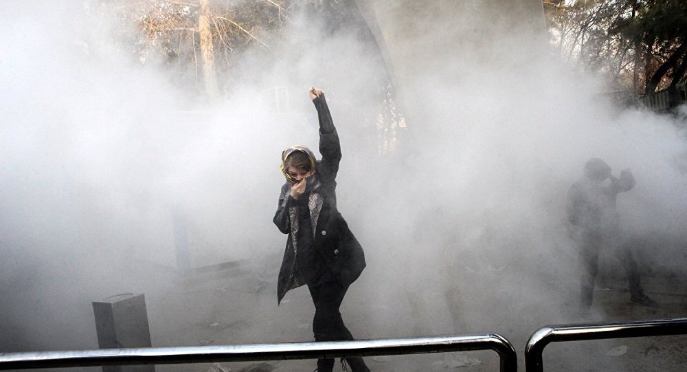  İran daki protestolarda 3700 kişi tutuklandı 