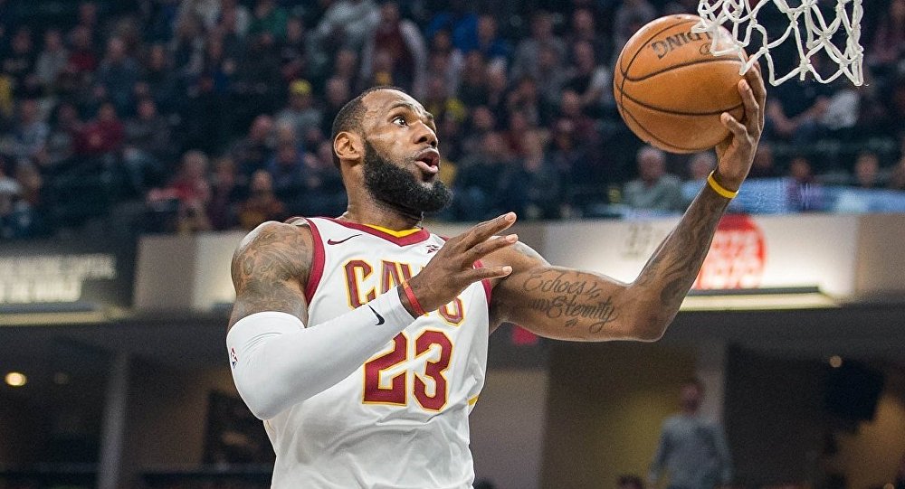 LeBron James, NBA tarihine geçti