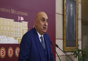 CHP'li Özkoç'tan AK Parti Sözcüsü Çelik'e 'sabotaj' yanıtı: Bir de FETÖ'cü oldum
