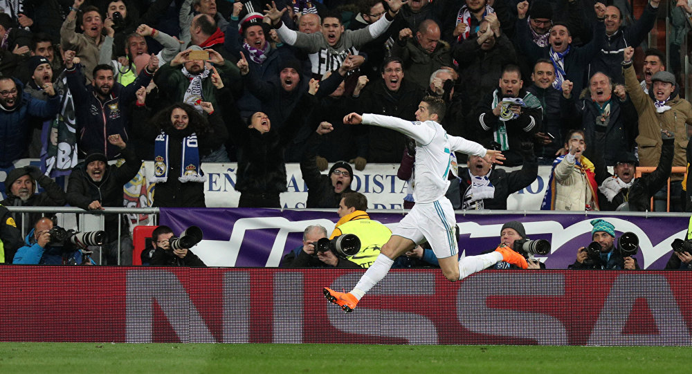 Ronaldo futbol tarihinde bir ilki başardı