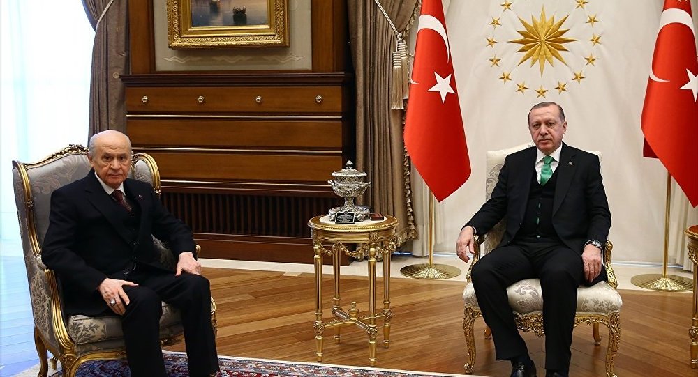 Cumhurbaşkanı Erdoğan dan Bahçeli ye geçmiş olsun telefonu