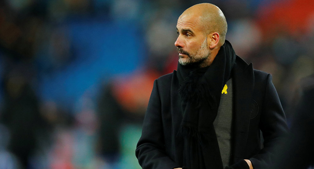 Guardiola nın sarı kurdelesine  siyasi mesaj  cezası