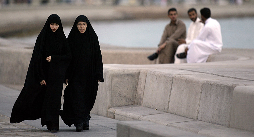 Katar, gönüllü kadınları da askere alıyor