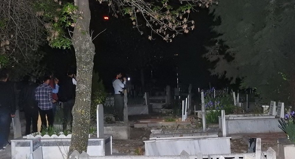  Mezarlıktaki gizemli kız bulundu  iddiası