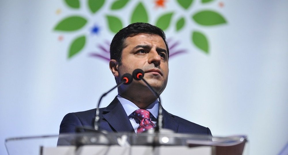 Demirtaş, muhalefete yüklendi