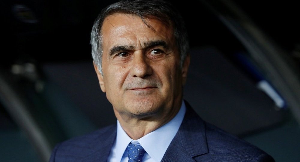 Şenol Güneş ten tarihi başarı