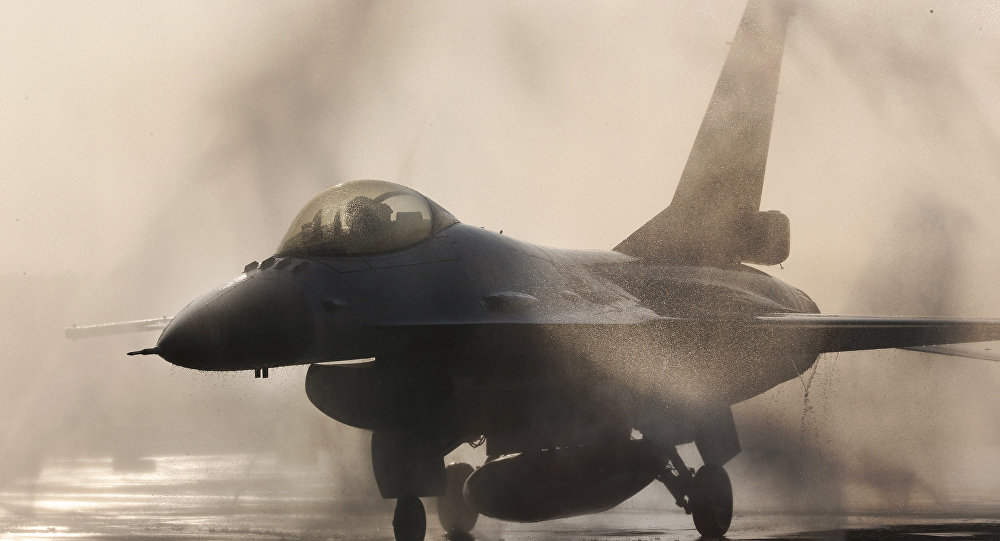 Mısır da eğitim uçuşu yapan F-16 düştü