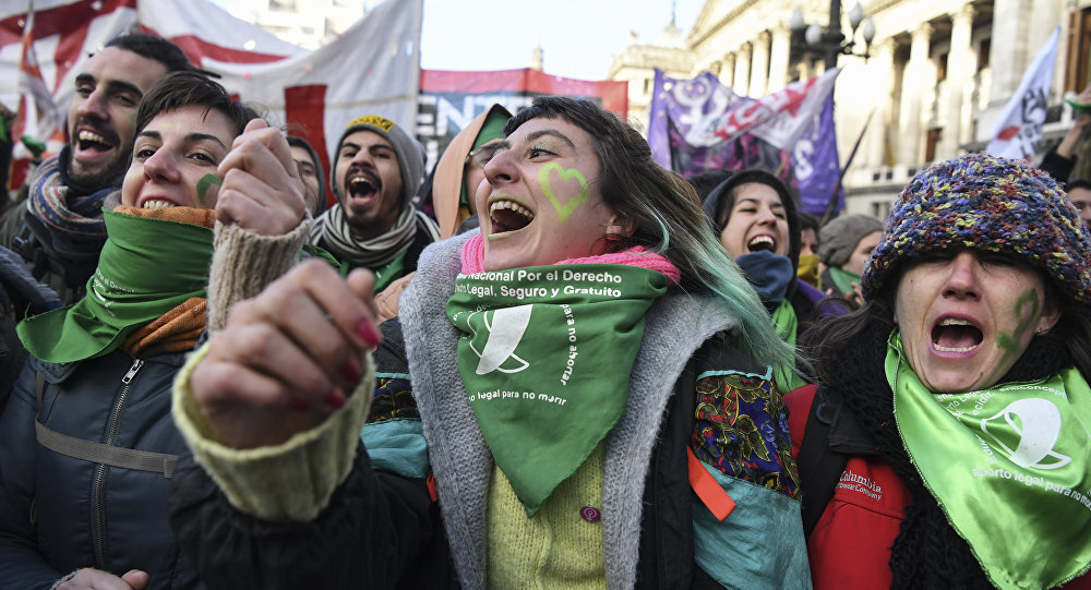 Arjantin de ‘kürtaj hakkı’ tasarısı kabul edildi