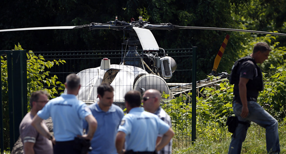 Ünlü gangster, cezaevinden helikopterle firar etti