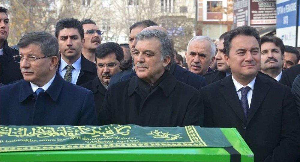 Davutoğlu nun eski danışmanı Mahçupyan: Yeni parti arayışı var