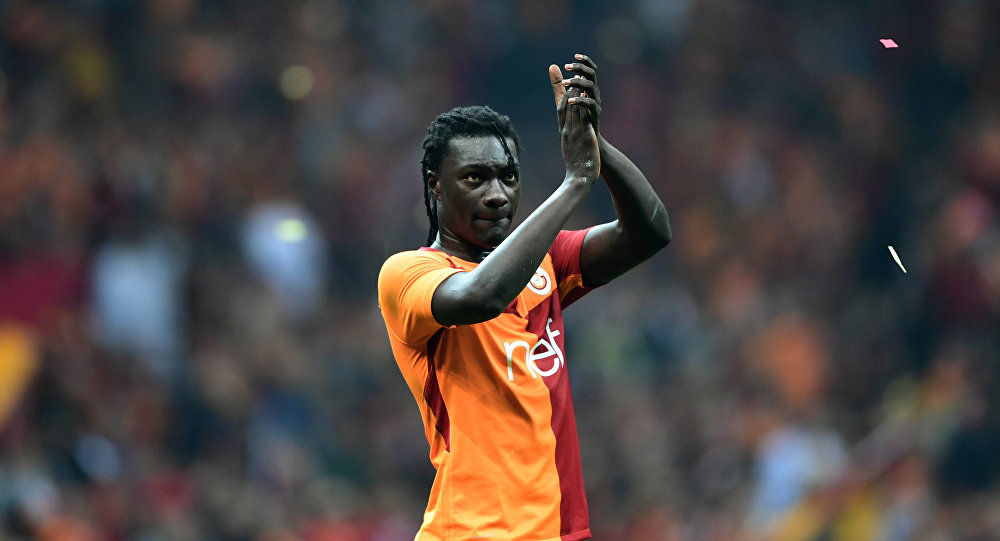 Gomis i gören taraftarlar saç baş yoluyor