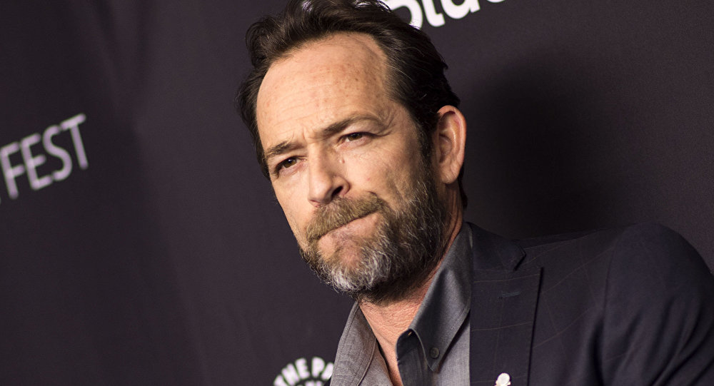 Luke Perry hayatını kaybetti!