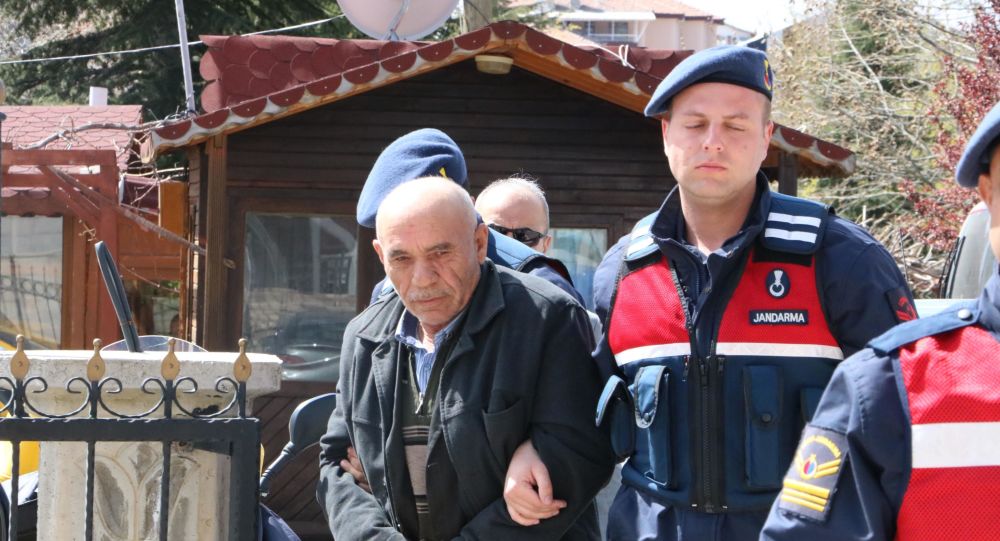 Kılıçdaroğlu na saldıran Sarıgün e kelepçe takılmasına tepki