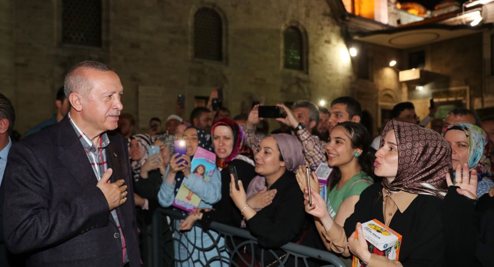 Erdoğan dan Eyüp Sultan türbesine ziyaret