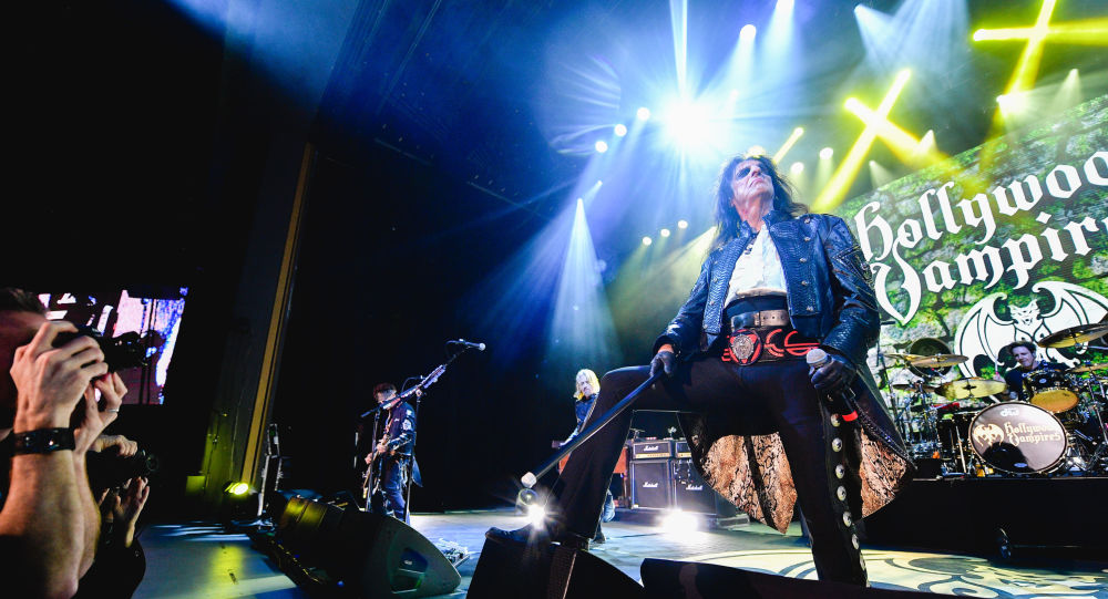 Alice Cooper  ölüm anlaşmasını  açıkladı