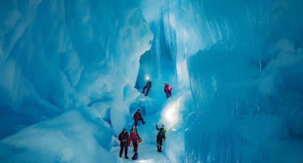 Antarktika daki  kayıp mağara  bulundu
