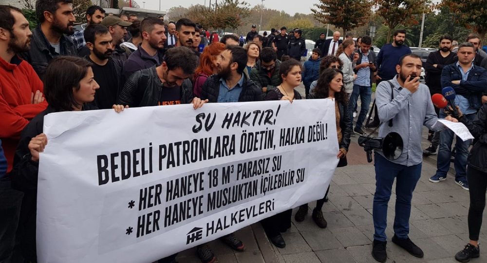 İBB önünde  su zammı  protestosu