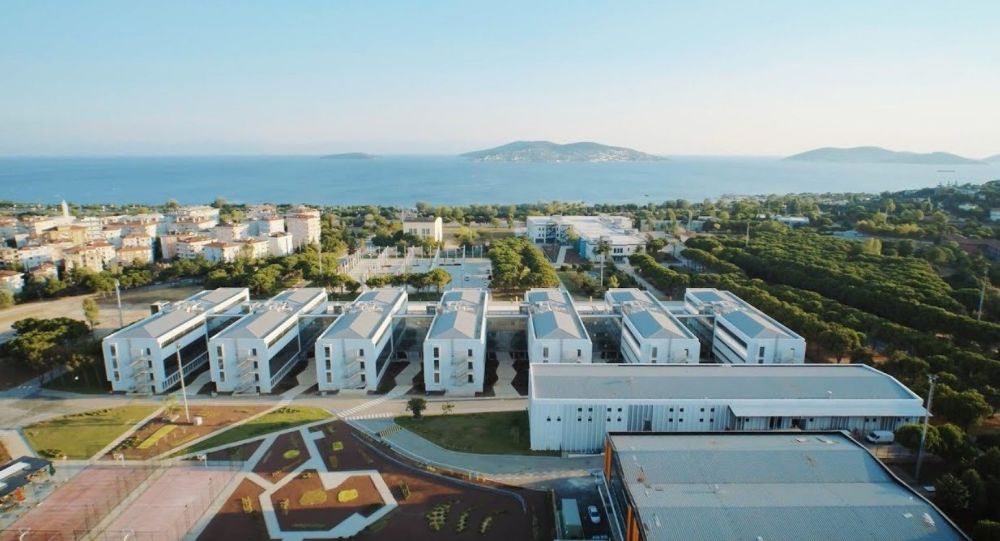 Şehir Üniversitesi ne haciz: Kasadaki para ve eşyalar alındı