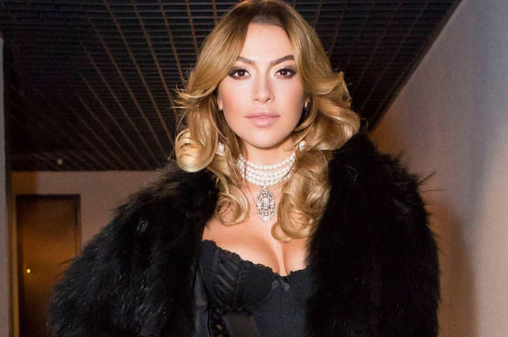 Hadise den duygusal paylaşım!