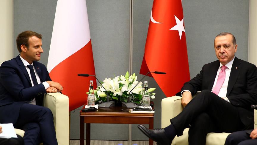 Erdoğan, Macron ile görüştü