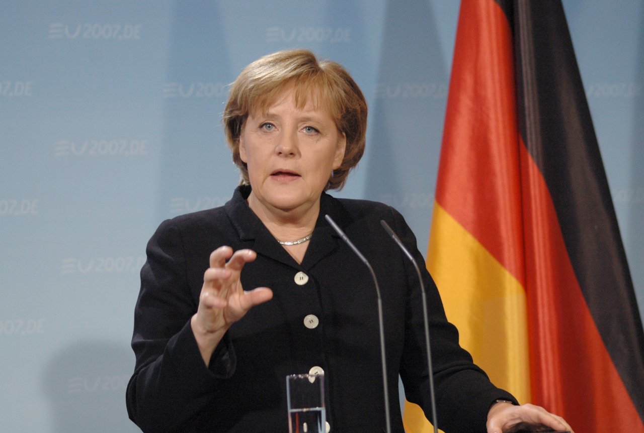 Merkel den flaş Türkiye açıklaması