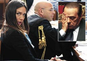 Nicole, Külot ve Gömlekle Berlusconi nin Karşısındaydı