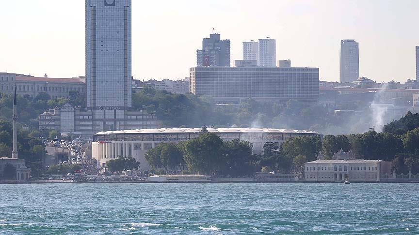 Vodafone Arena da çatı onayı