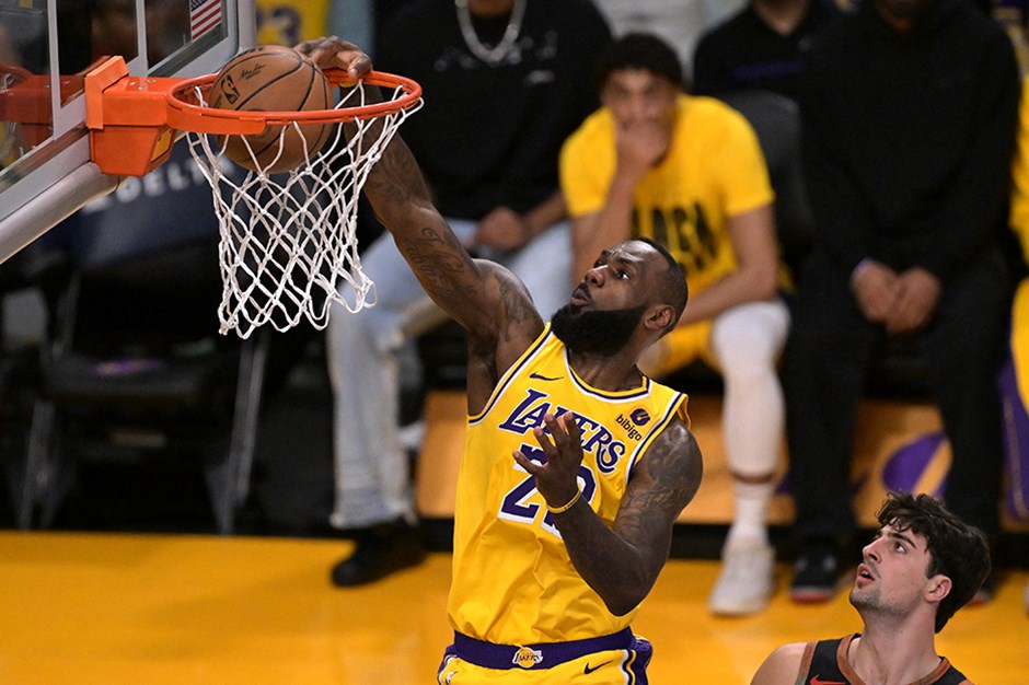 LeBron dan büyük rekor için gerim sayım