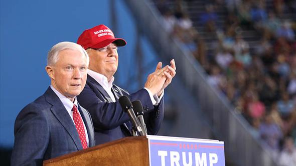 Trump, Adalet Bakanı na yüklendi