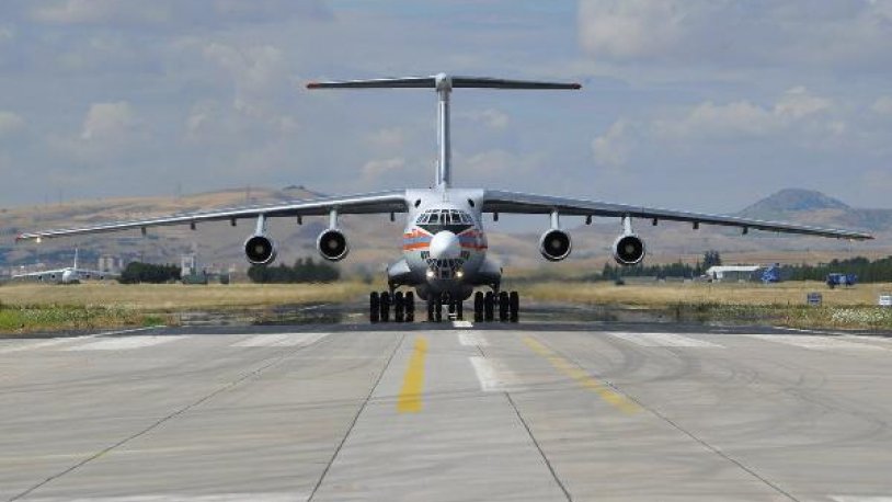S-400 teslimatında üçüncü gün: Beşinci uçak da indi
