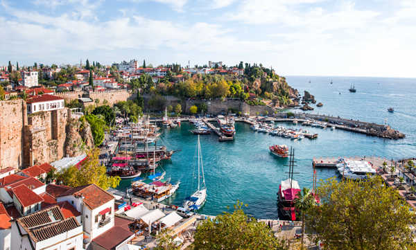 Türkiye’nin önde gelen turizm şehirlerinde hangi parti ne kadar oy aldı?