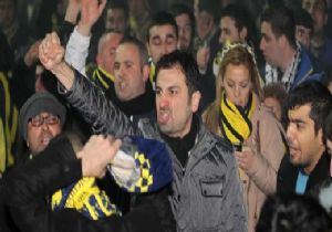 Fenerbahçe Taraftarı Durmuyor