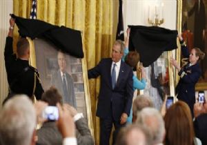 Bush dan Obama ya Portre Espirisi!