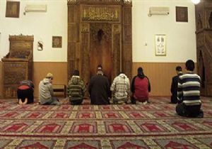 Avrupa nın İlk  Gay  Camisi Açıldı!