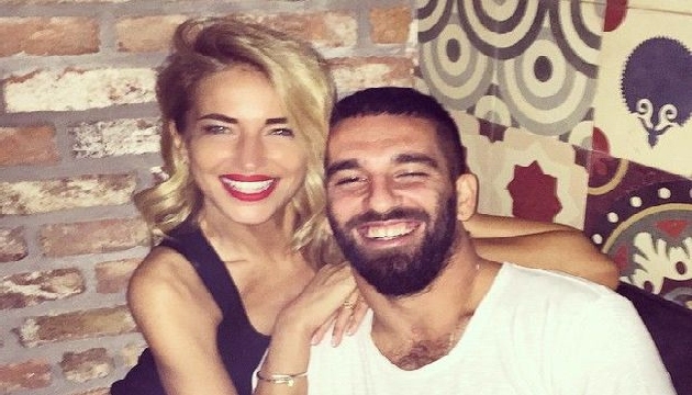 Burcu Esmersoy dan Arda Turan itirafı!