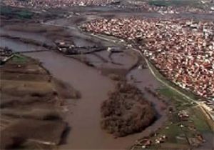 Afganistan da Sel 64 Can Aldı