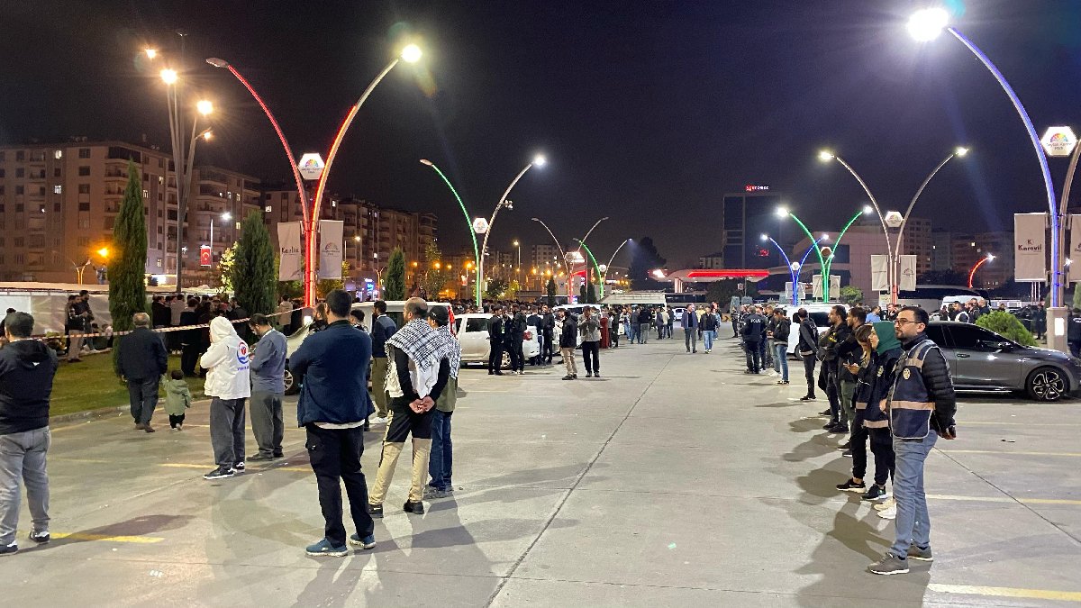 İsrail e tepki için kahve zincirine saldırdılar