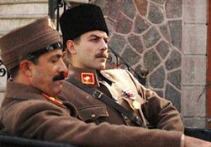 Veda’nın Atatürk’ü Şimdi Asker