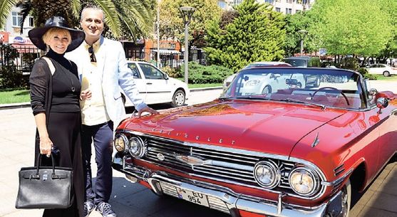 Zeki Alasya yı klasik anma!