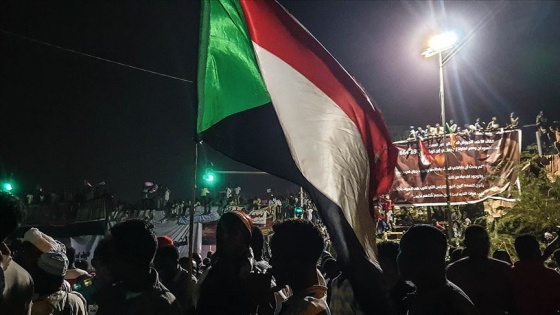 Sudan da muhalefet Askeri Geçiş Konseyin çağrısını kabul etti